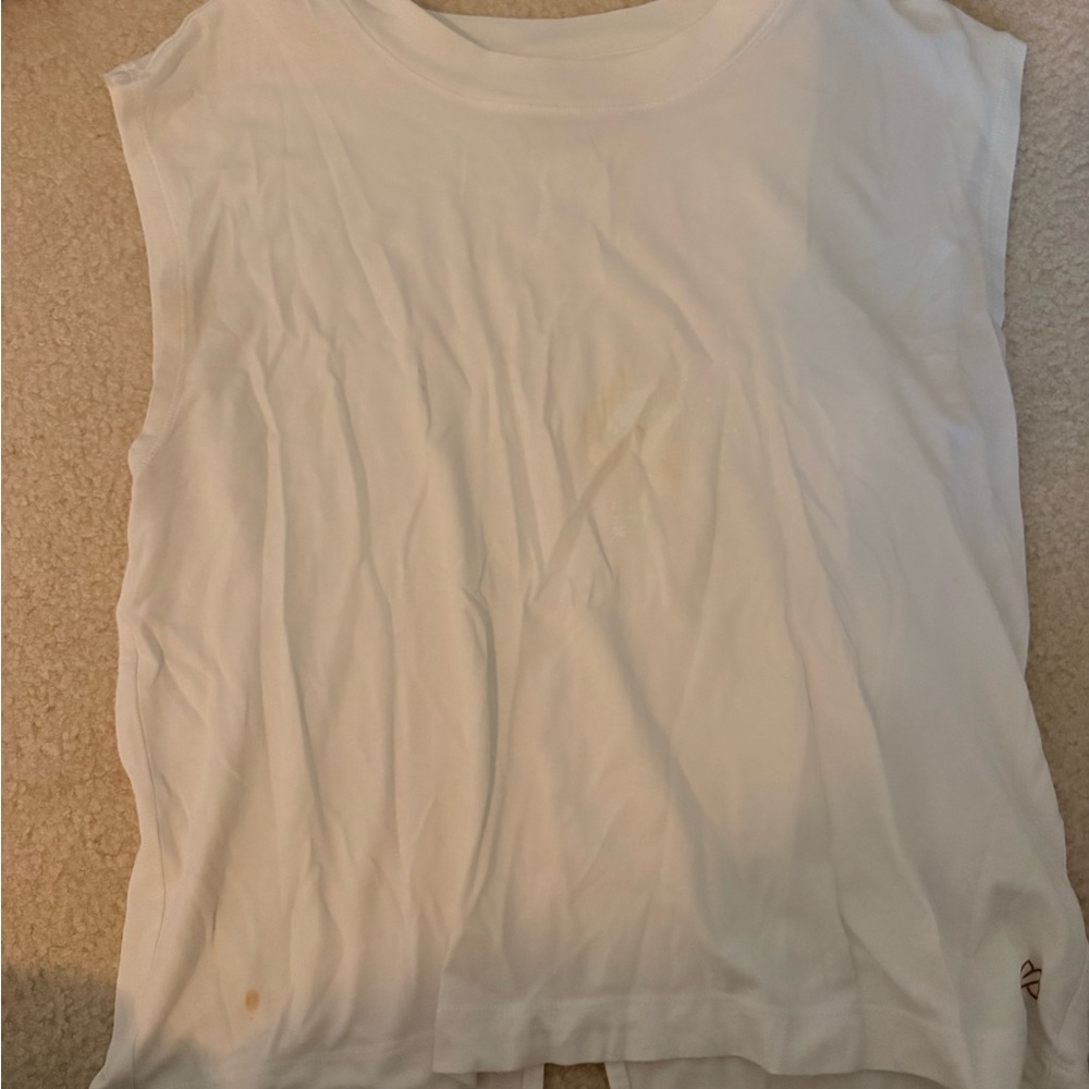 White Carrie Underwood Calia tank top in a size XS
